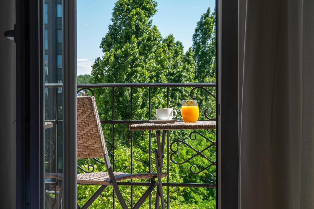 فندق ميزون صوفيا المظهر الخارجي الصورة A balcony
