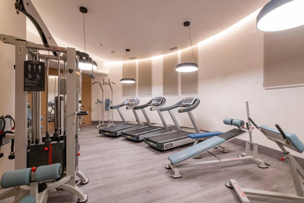 فندق ميزون صوفيا المظهر الخارجي الصورة The gym at the hotel