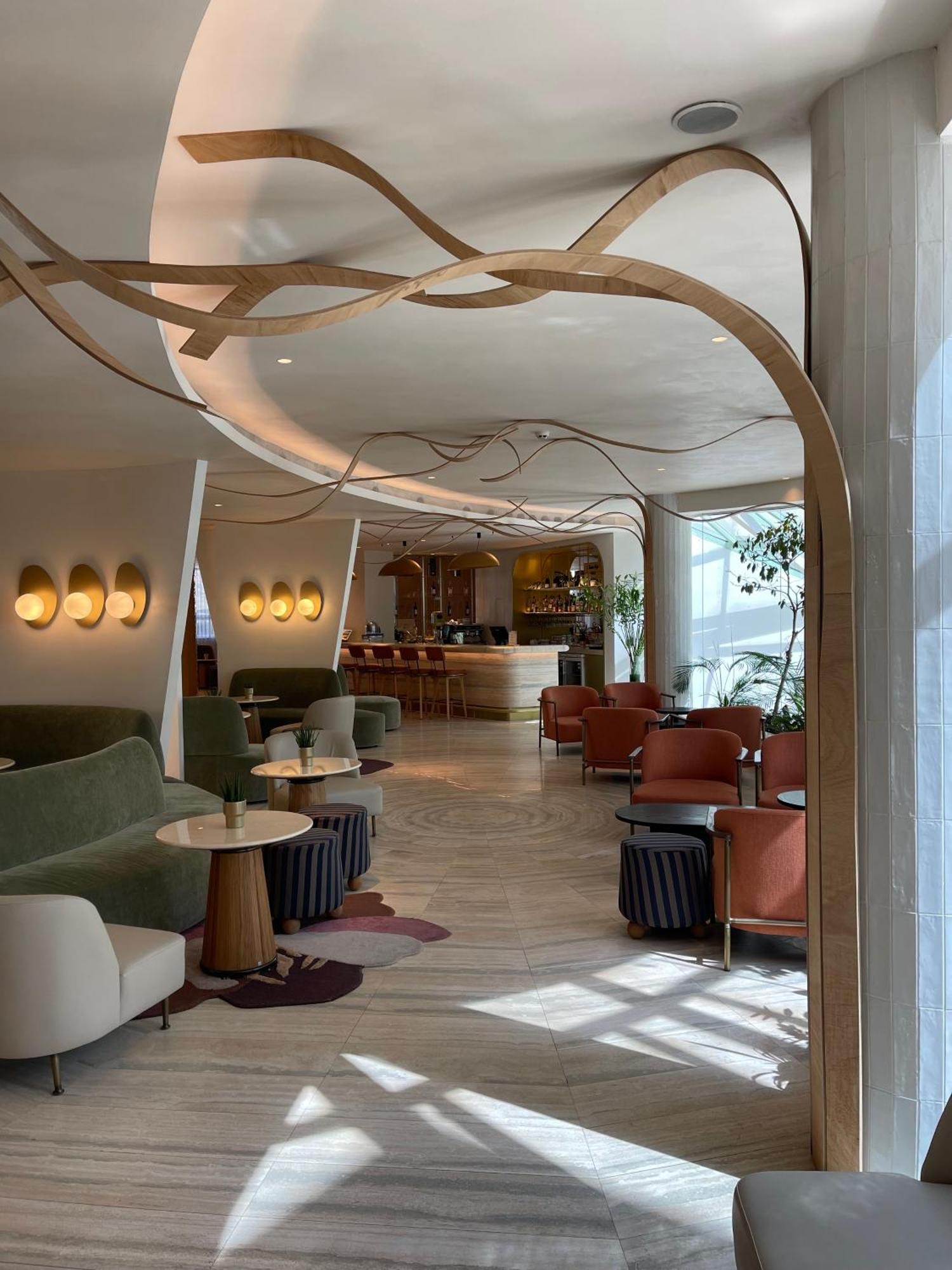 فندق ميزون صوفيا المظهر الخارجي الصورة The lounge at the airport